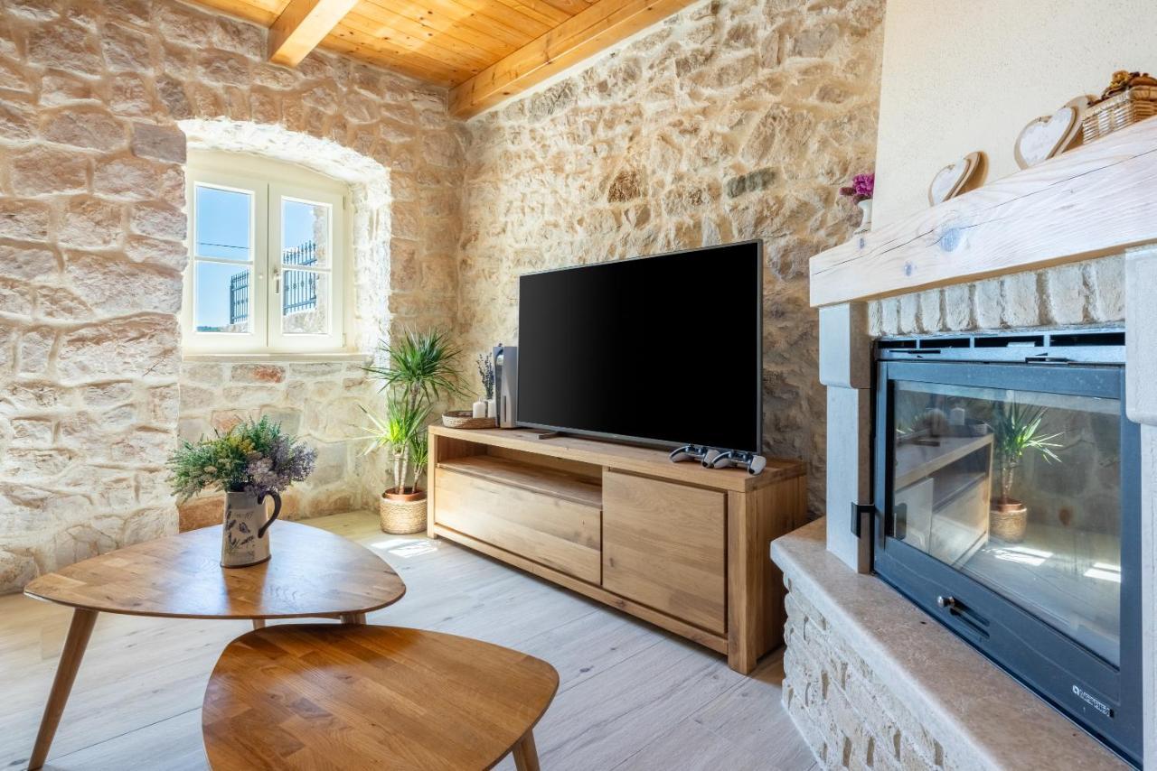 Stone Villa Mavric Grižane Esterno foto