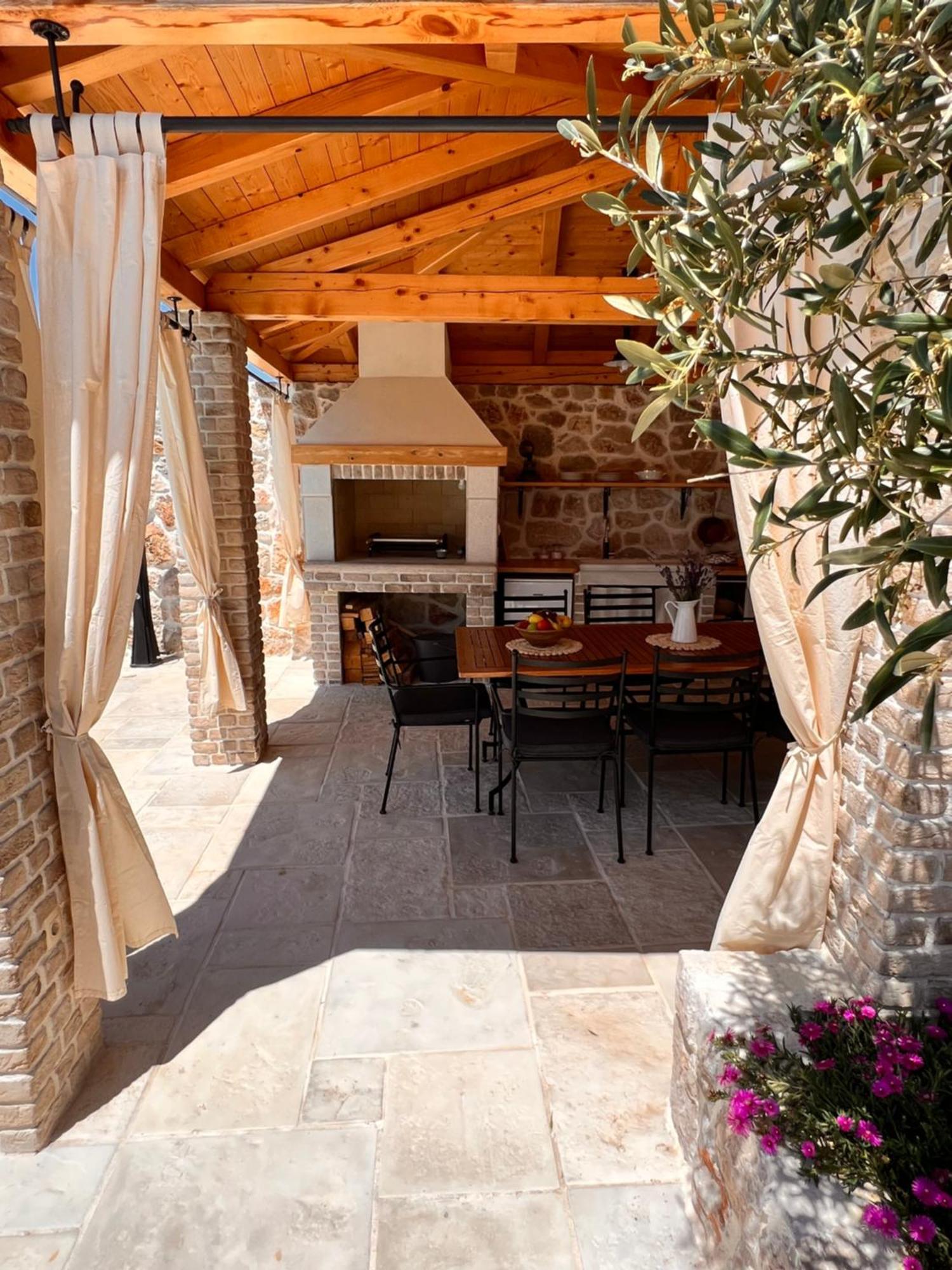 Stone Villa Mavric Grižane Esterno foto